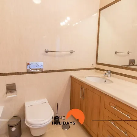 #297 Espacosa Vivenda V5 By Holidays Feriehus