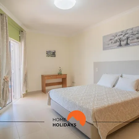 #297 Espacosa Vivenda V5 By Holidays Feriehus Albufeira