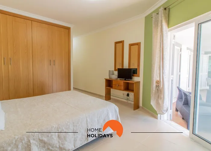 Holiday home #297 Espacosa Vivenda V5 By Holidays
