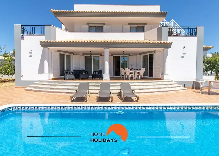 #297 Espacosa Vivenda V5 By Holidays *