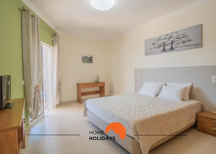 #297 Espacosa Vivenda V5 By Holidays Holiday home Albufeira